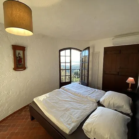 Charmante Mit Pool Und Panorama-meerblick In Den Golf Von Saint-tropez - Montmajour