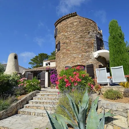 Charmante Mit Pool Und Panorama-meerblick In Den Golf Von Saint-tropez - Montmajour
