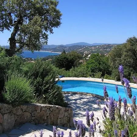 Charmante Mit Pool Und Panorama-meerblick In Den Golf Von Saint-tropez - Montmajour Villa Les Issambres